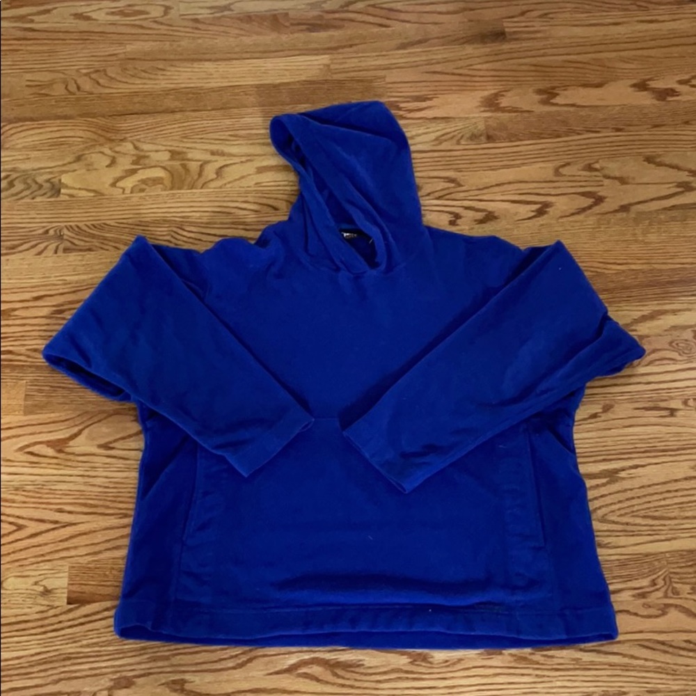 Patagonia Synchilla with hood and front pocket